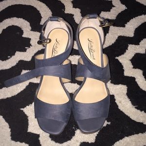Lucky Brand Wedges woman’s size 8.5 Blue and brown